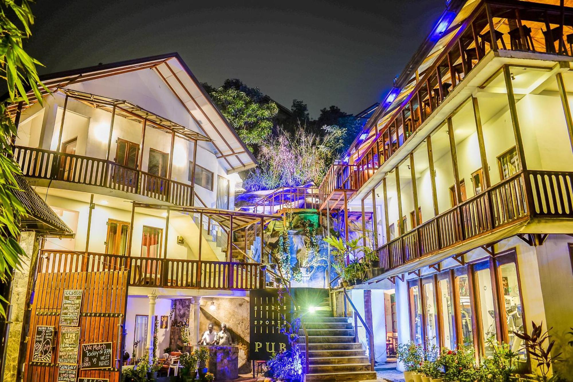 Sizzlers Hub Hotel 3*