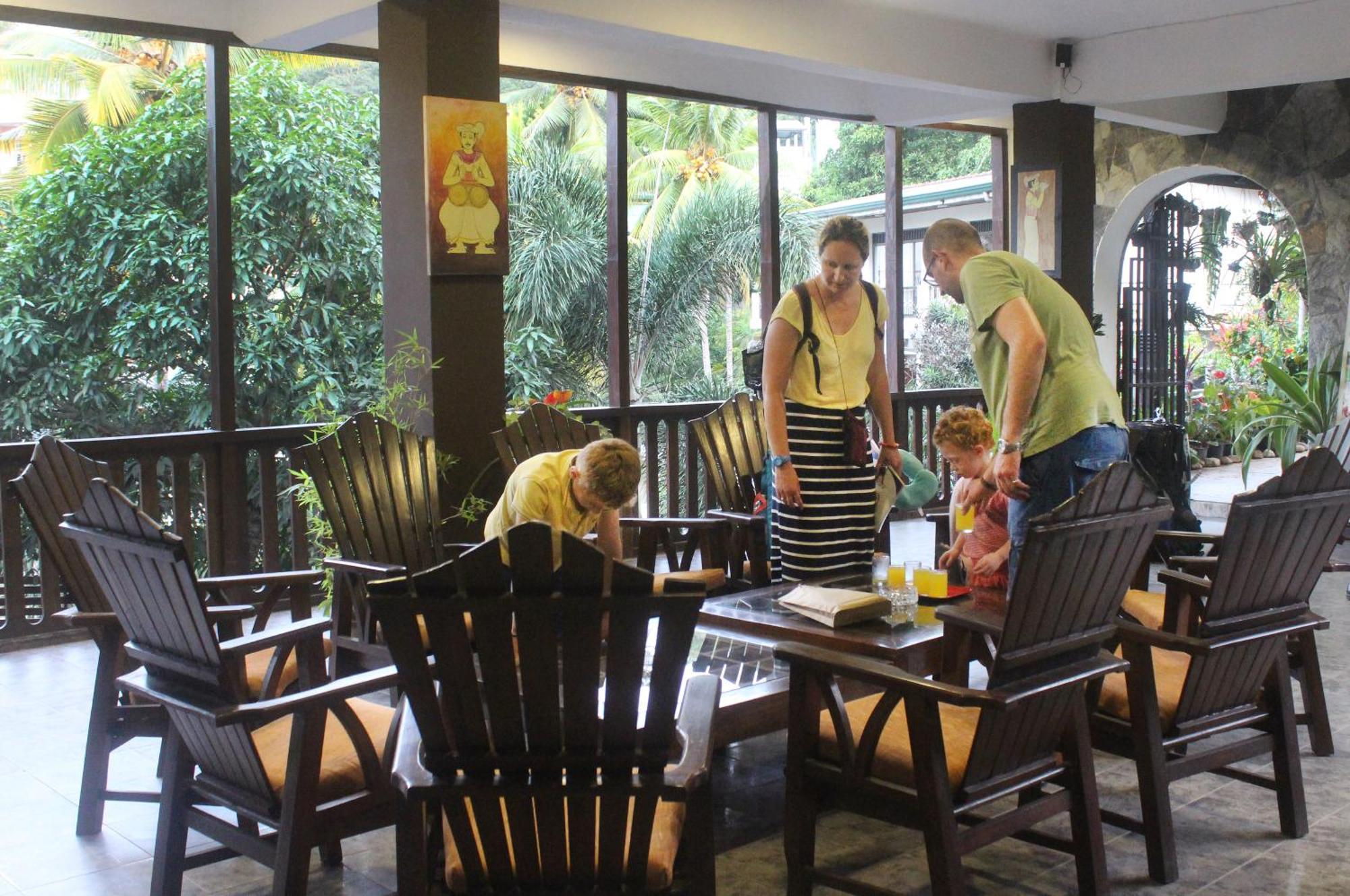 Sizzlers Hub Hotel Kandy