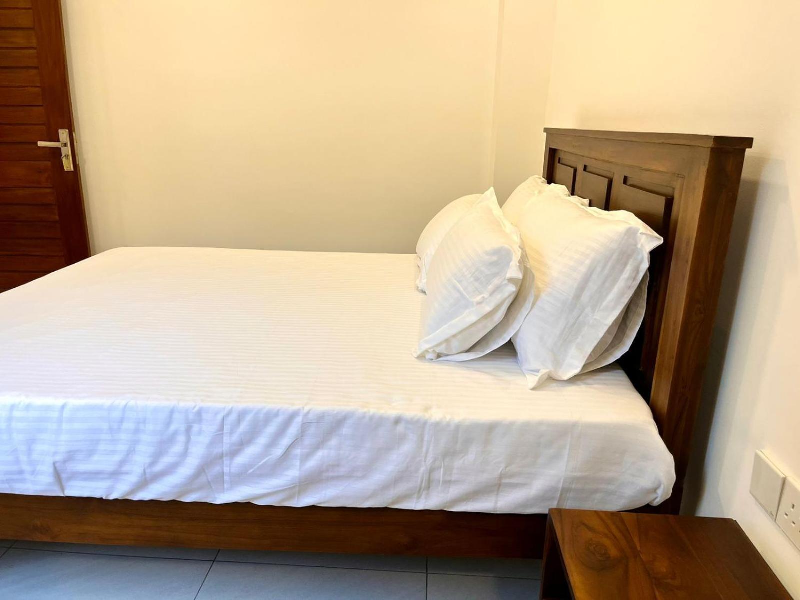 Breeze Hotel