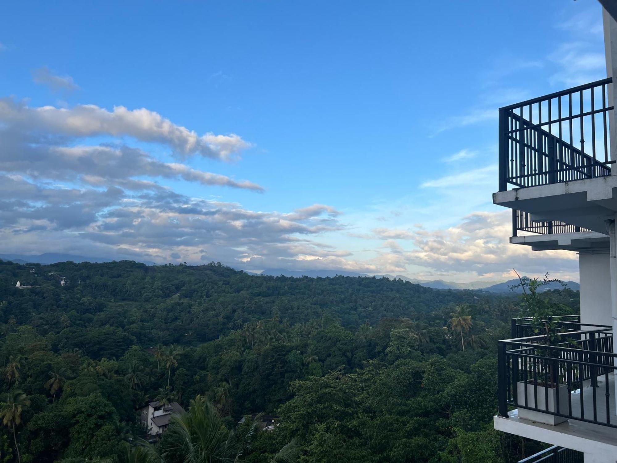 Hotel Loft-123 Kandy