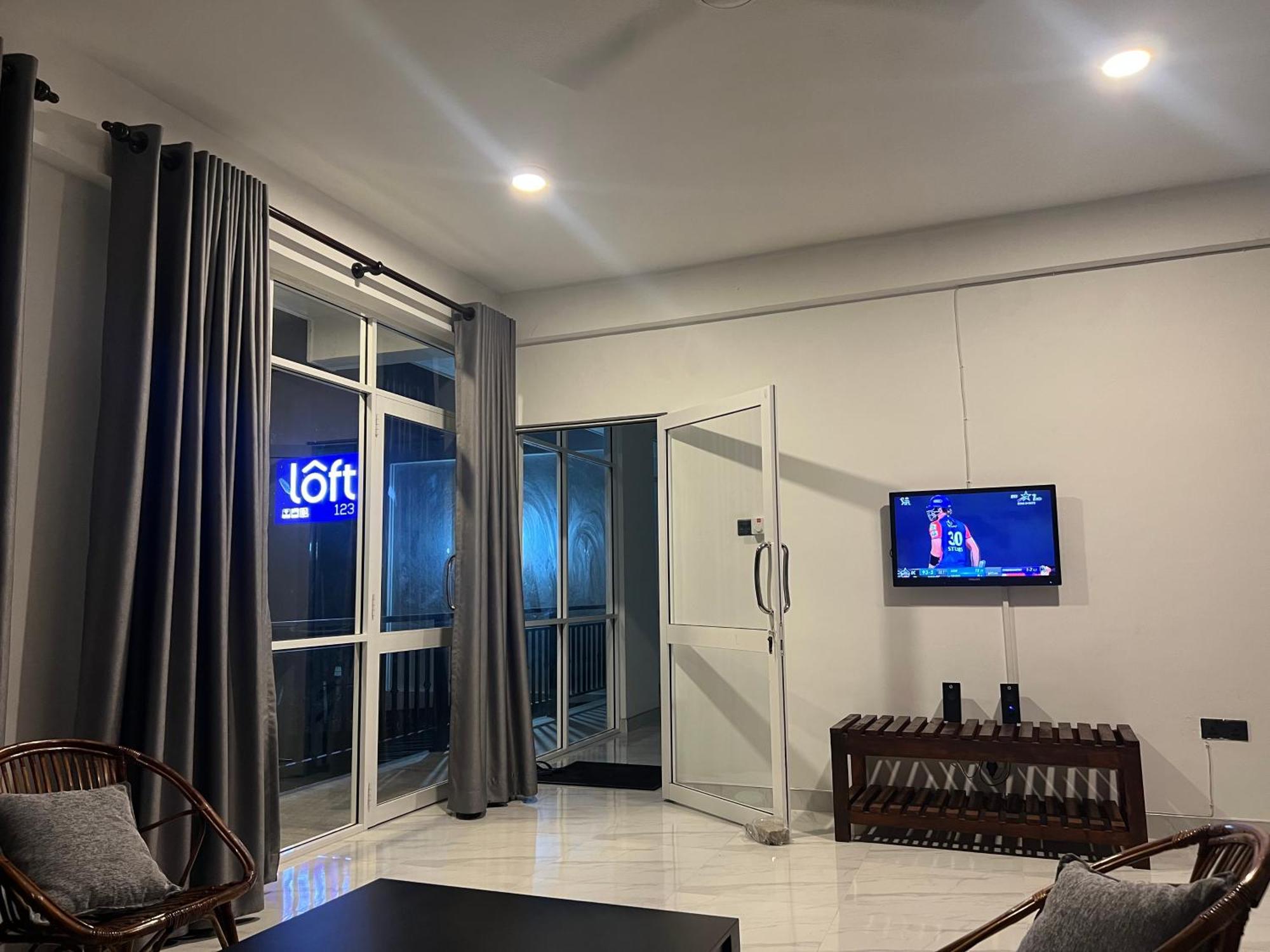 Loft-123 Hotel *