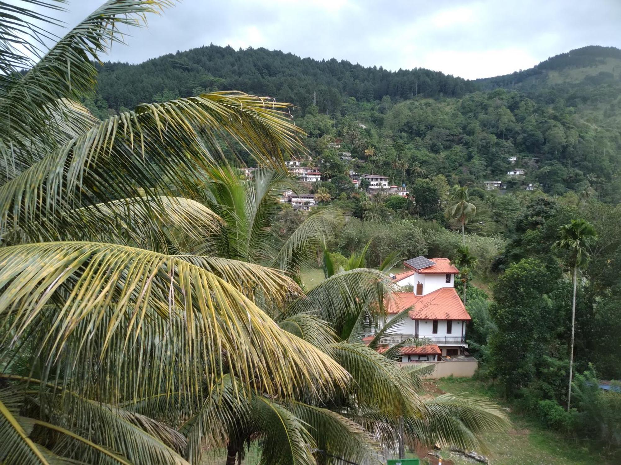 Riverview Guest Homestay *