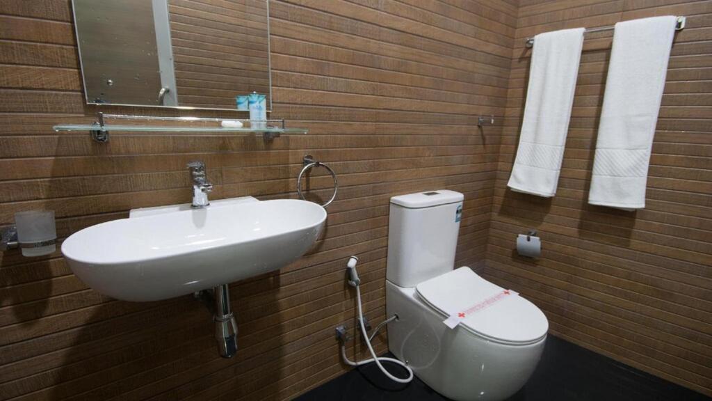 Avora Hotel 4*