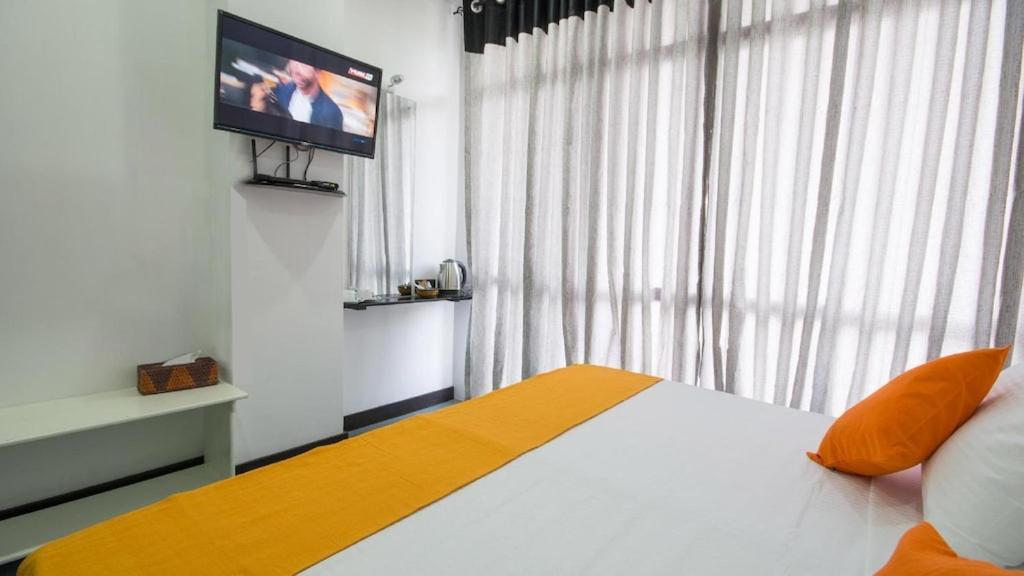 Hotel Avora 4*