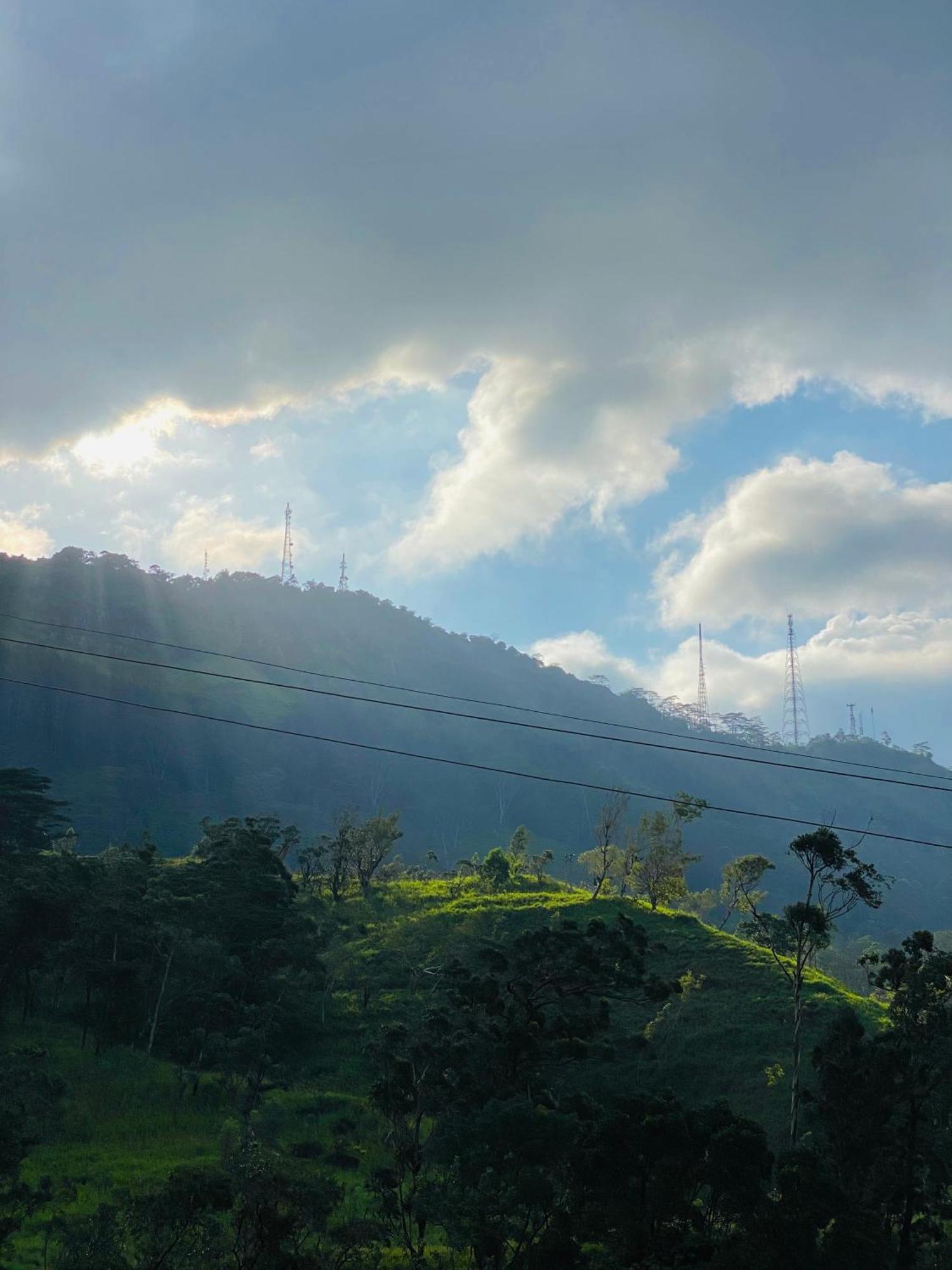 Avons Hanthana * Kandy