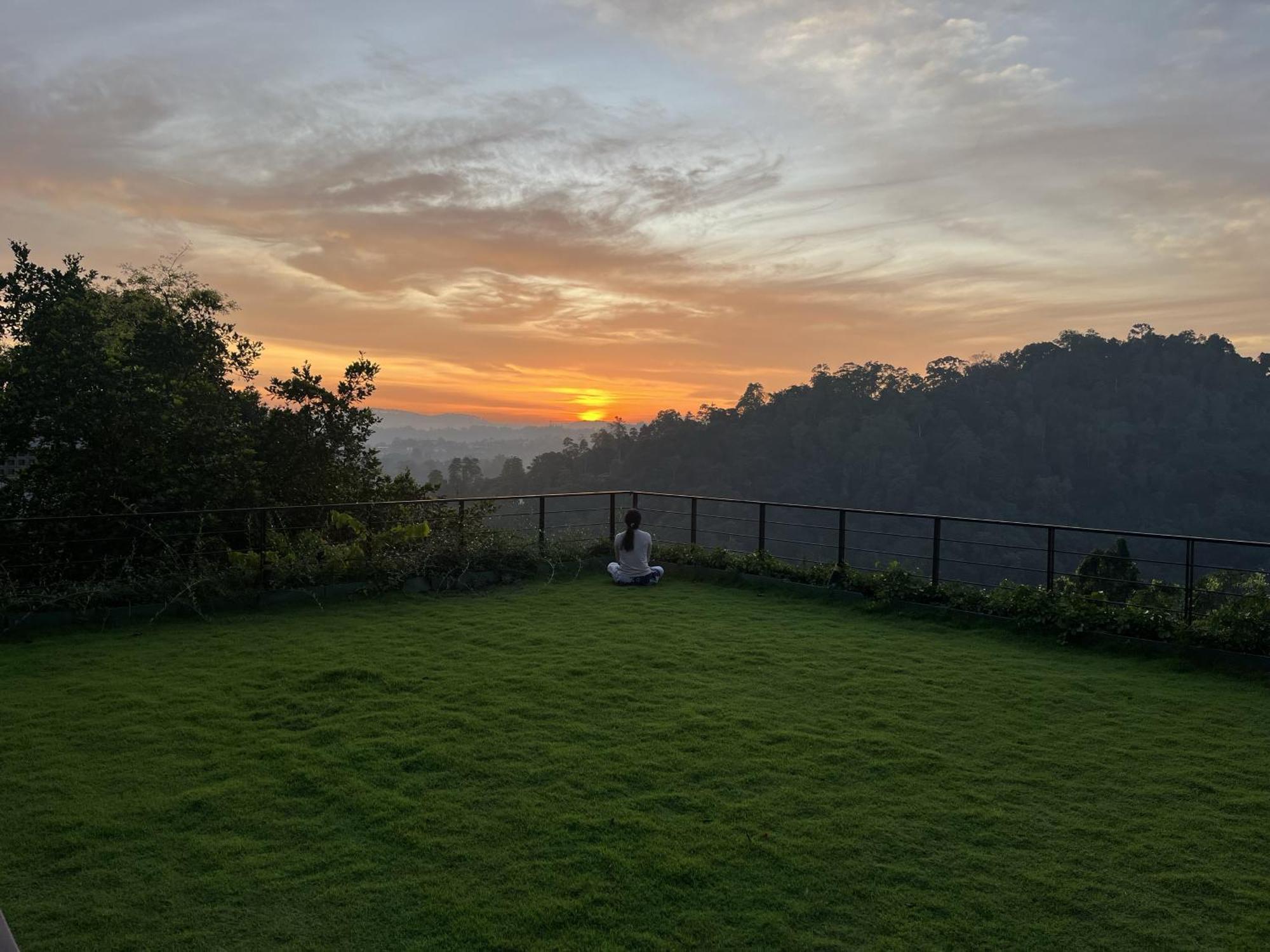 Sanatha Suwaya * Kandy