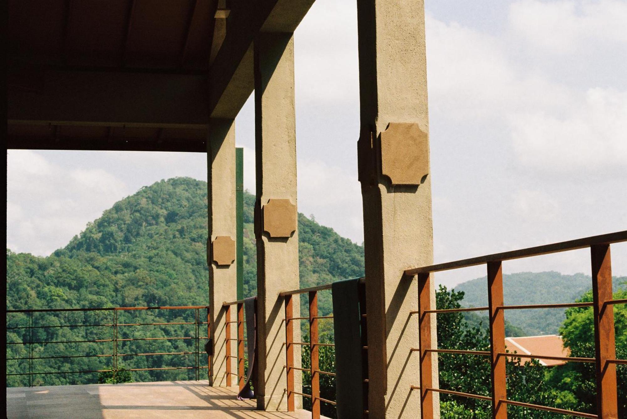 Sanatha Suwaya Lodge *