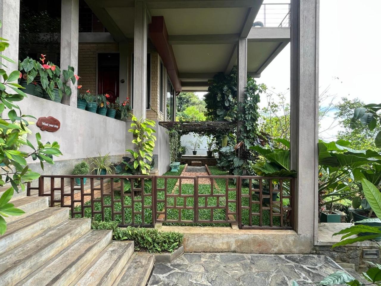 Lodge Sanatha Suwaya Kandy