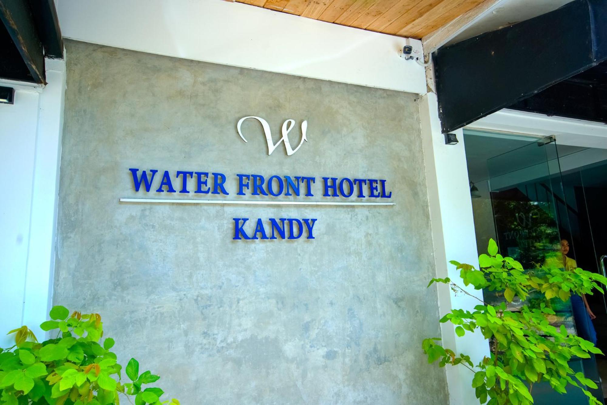Hotel Water Front - Kandy
