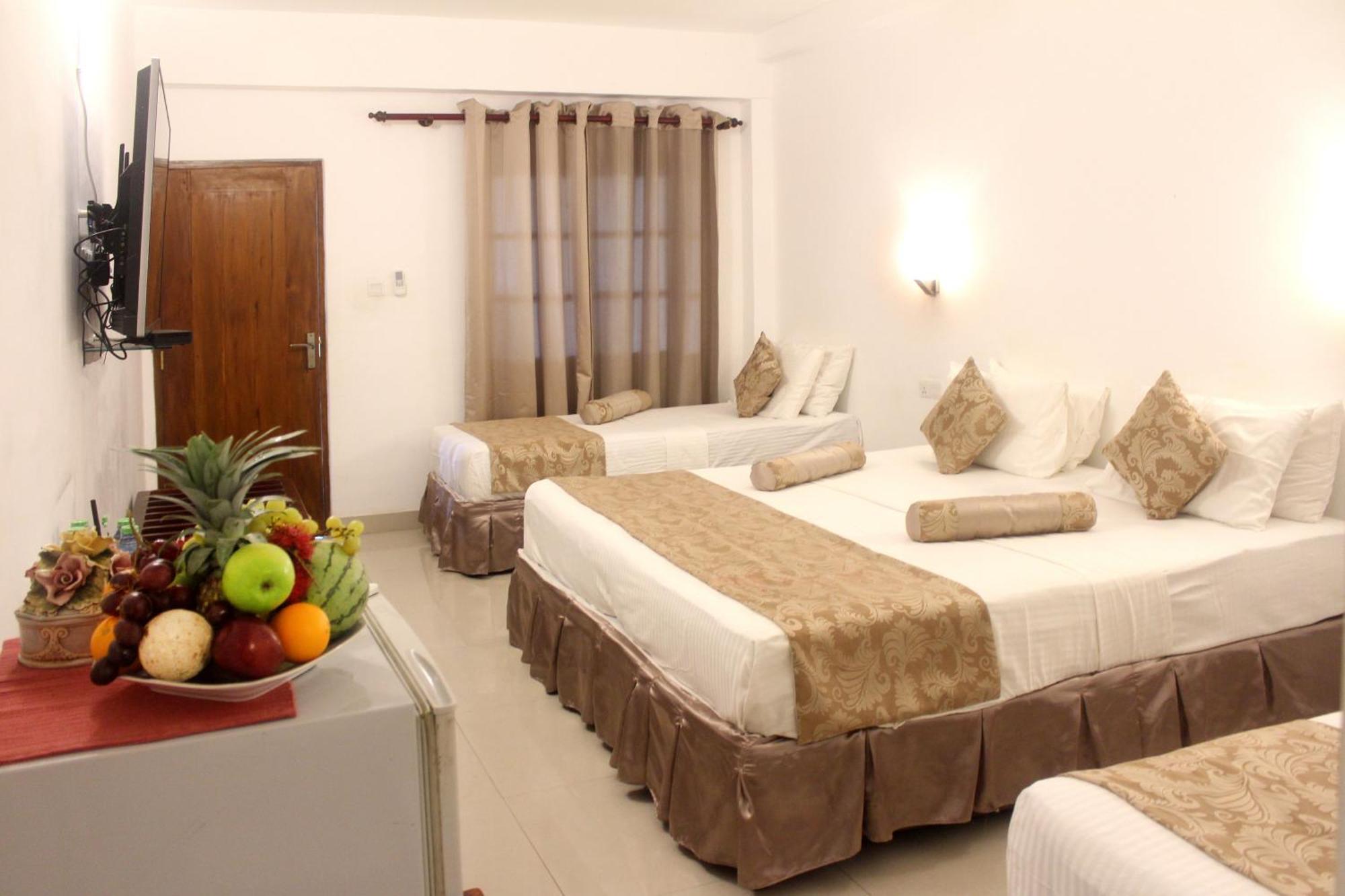 Hotel Sizzlers Hub