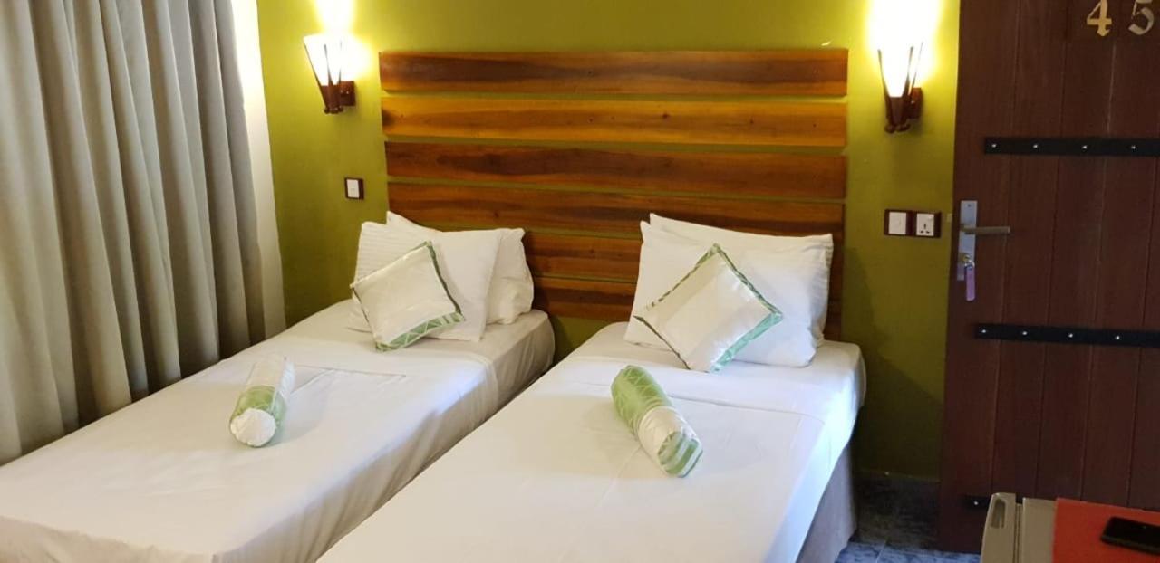 Sizzlers Hub Hotel 3*