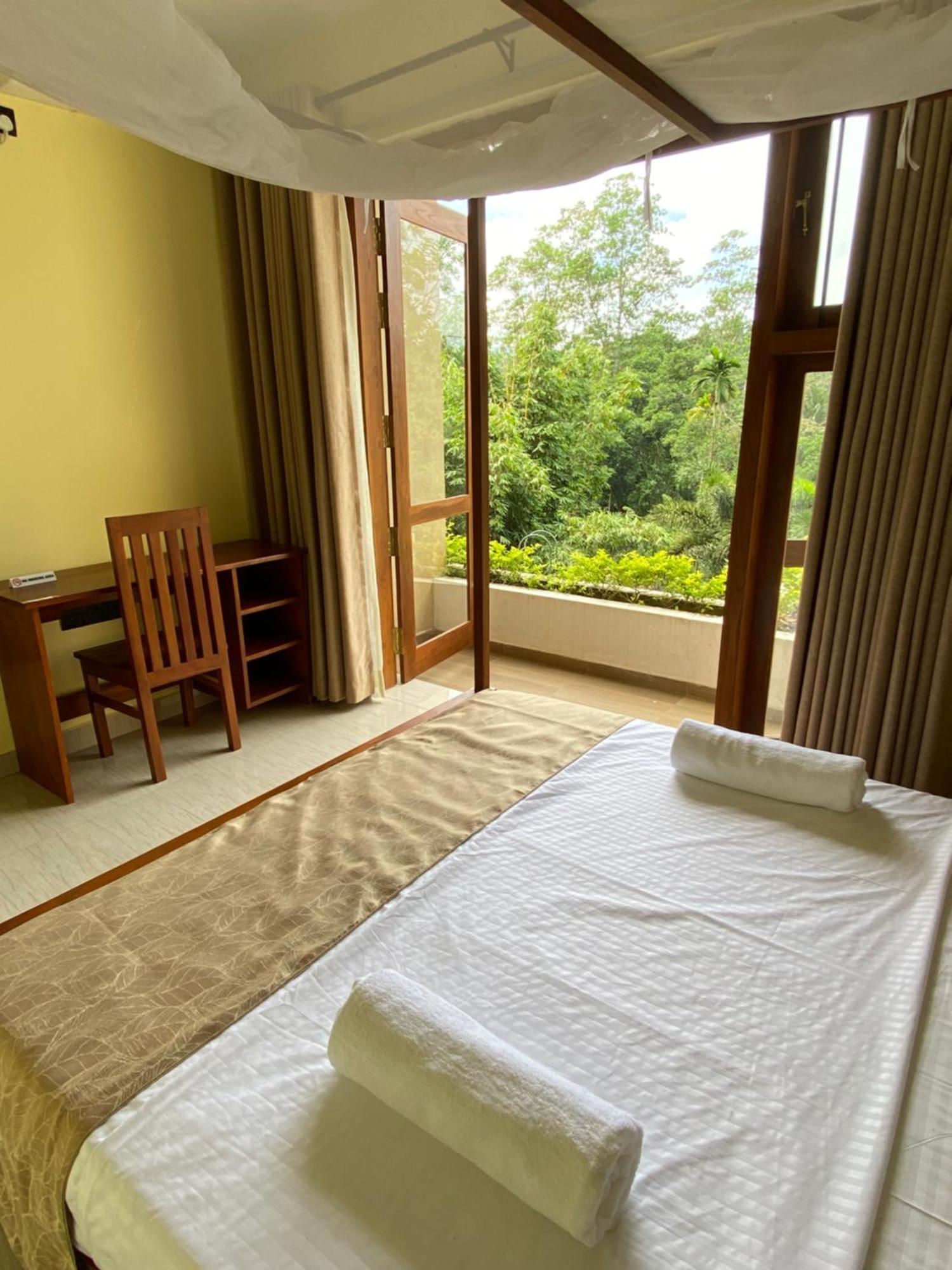 Lotus Inn Kandy