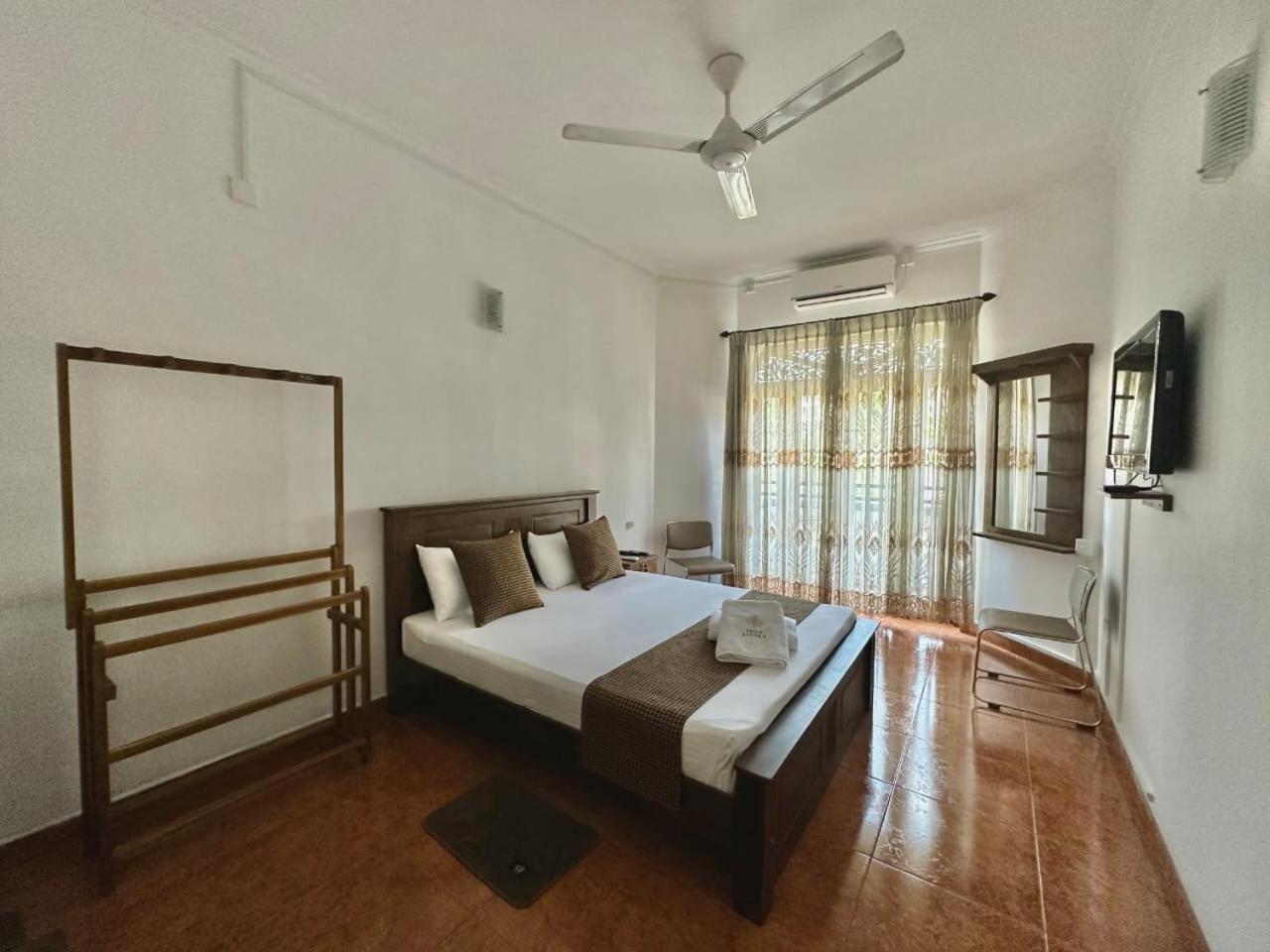 Liyora Hotel