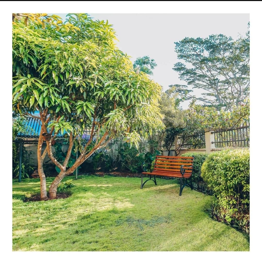 The Manor Hanthana *
