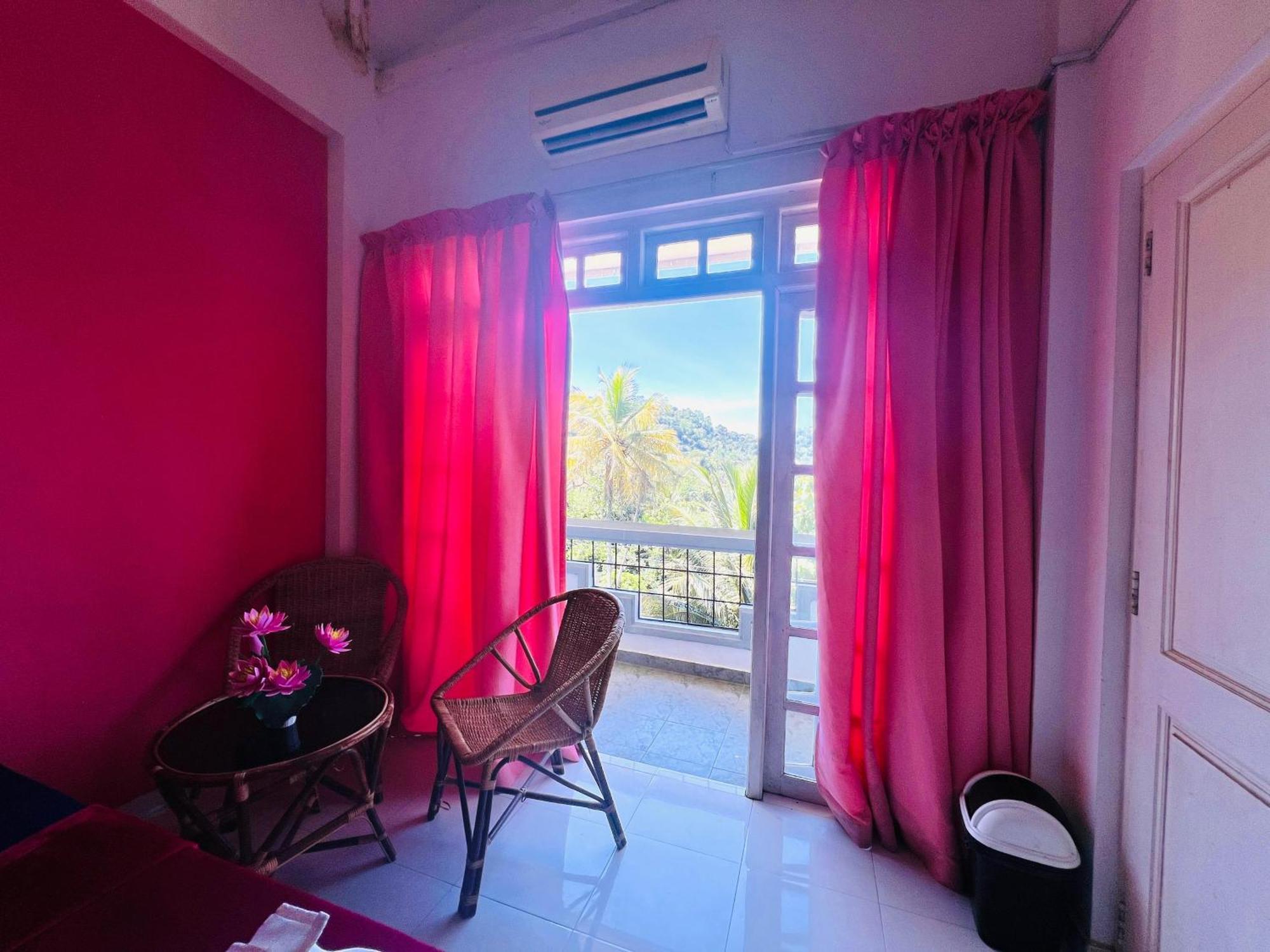 New Blue Mount View Hotel *