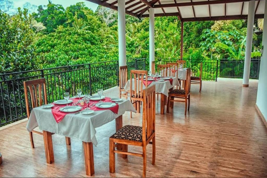 Hotel Grand Hill 3*