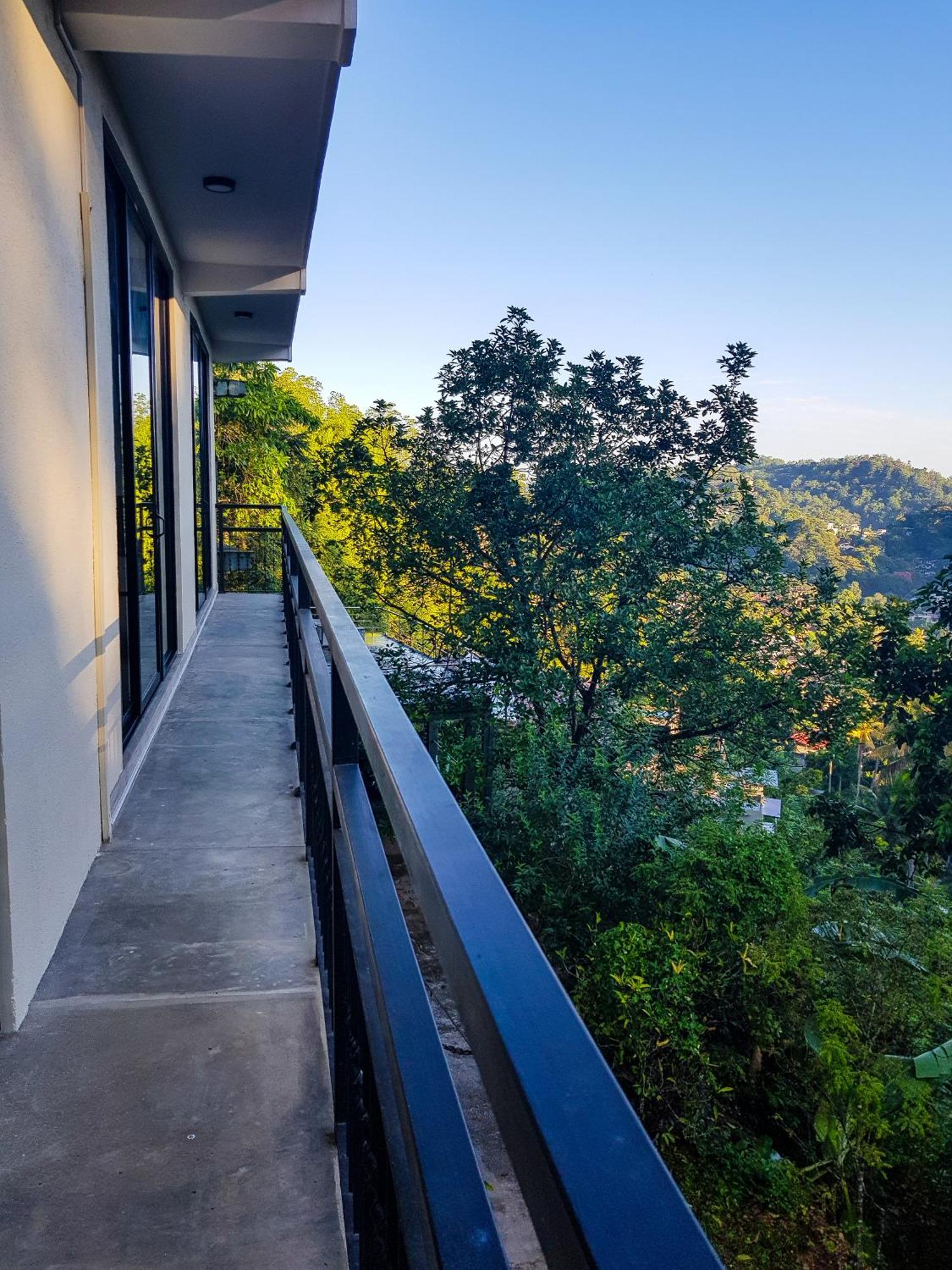 Lush Breeze Guest house *