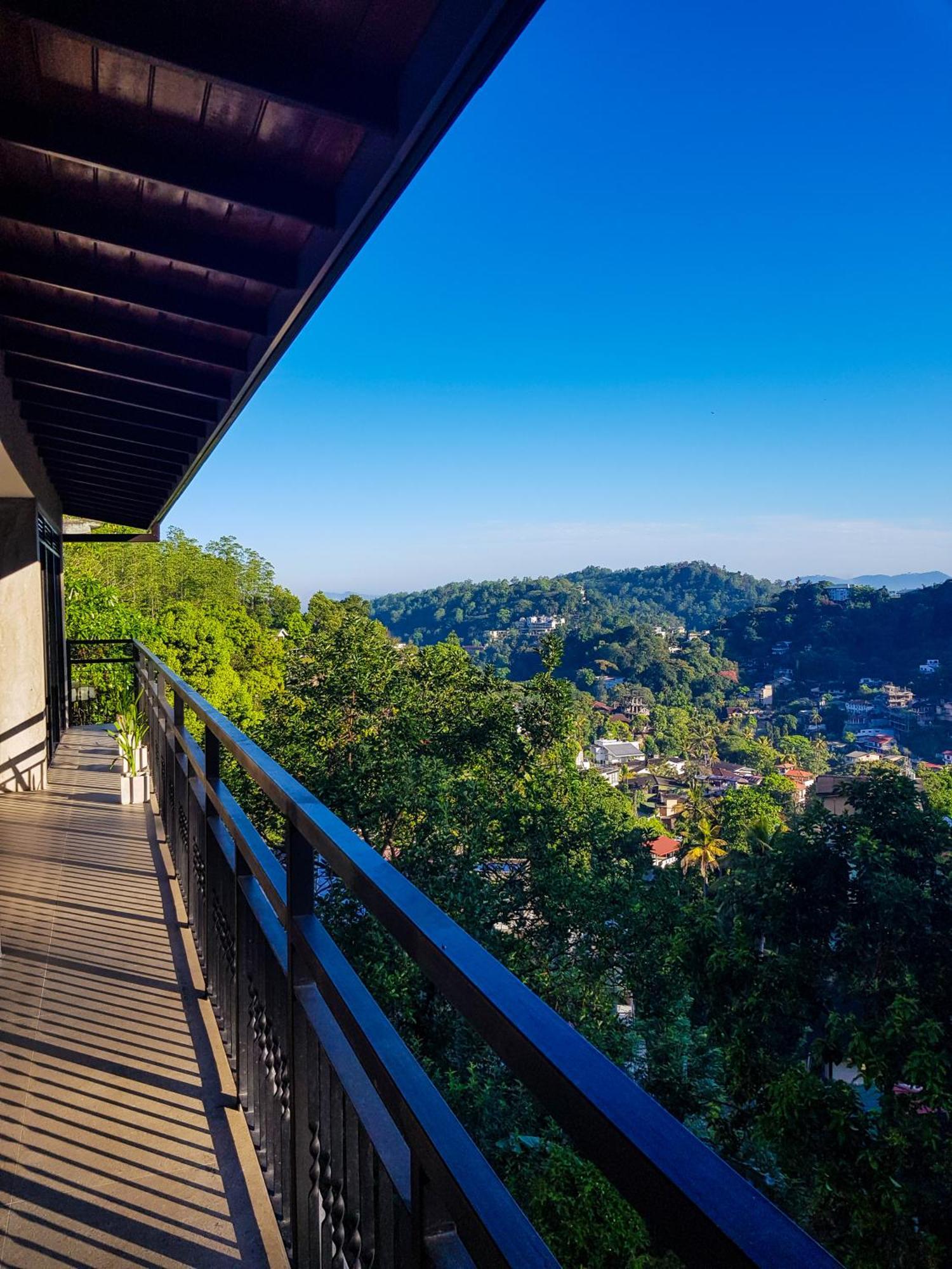 Lush Breeze Mount View Guest house Kandy