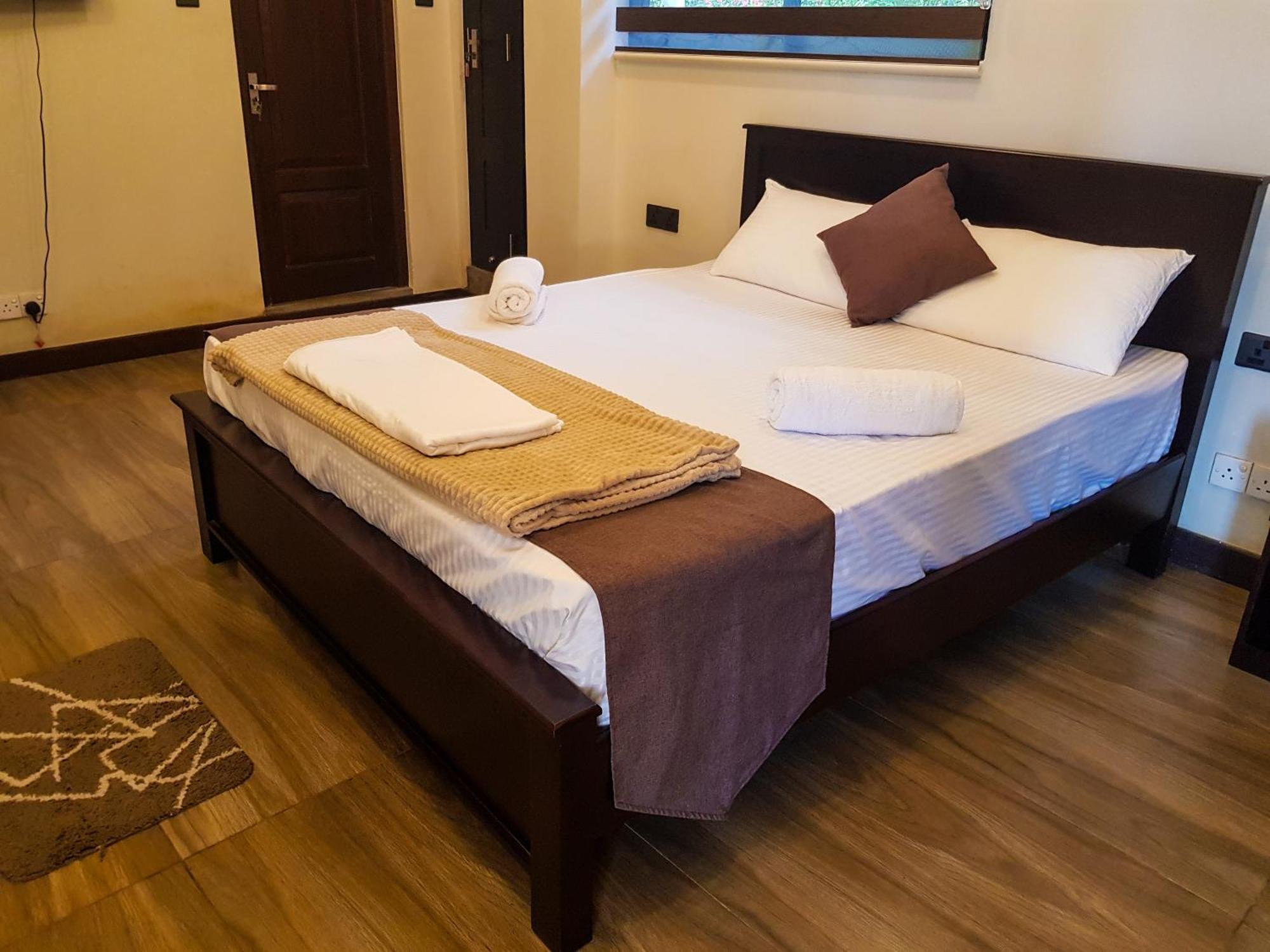 Lush Breeze Mount View Guest house