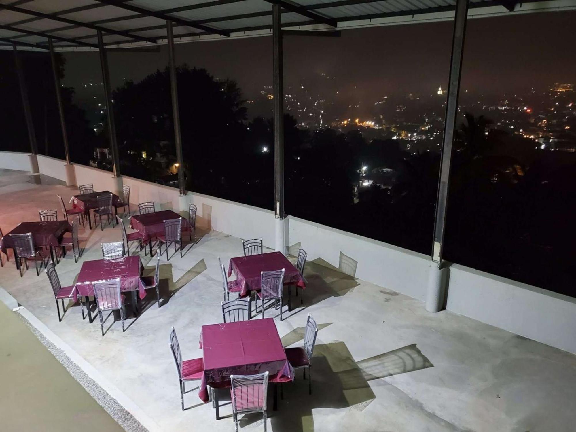 Guest house In Guest - Serene Getaway With Views Kandy