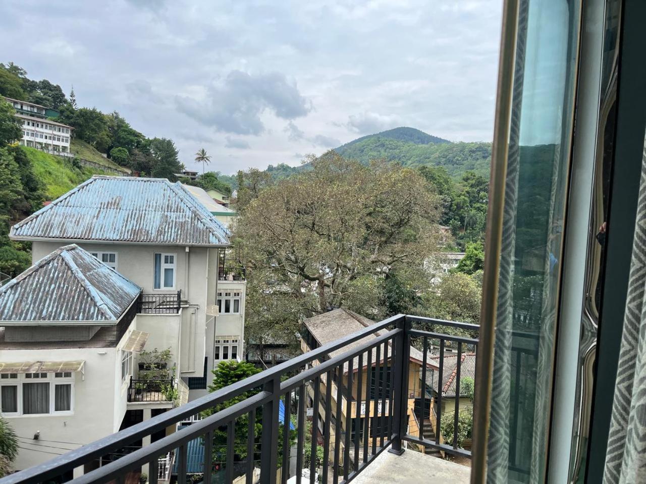Cayo Hotel Kandy