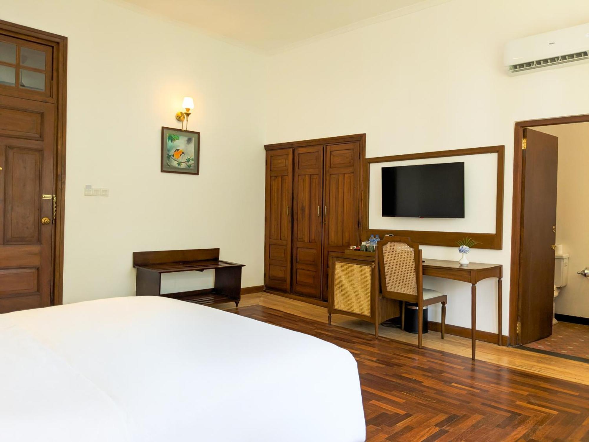 Hotel Suisse Kandy