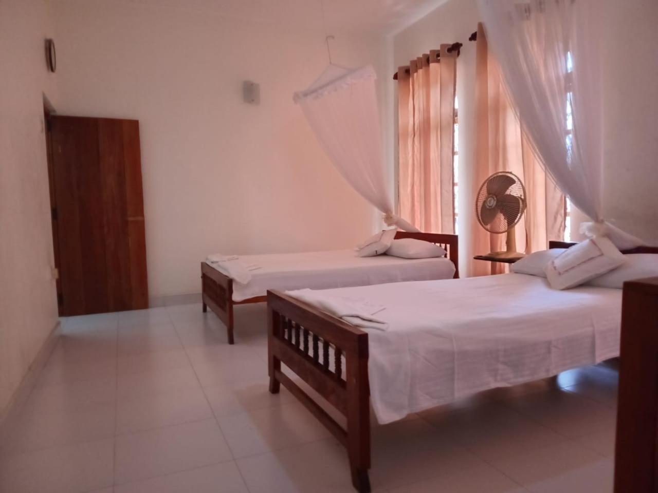 Ajanthas' Homestay *