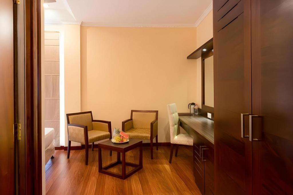 Devon Hotel 3*