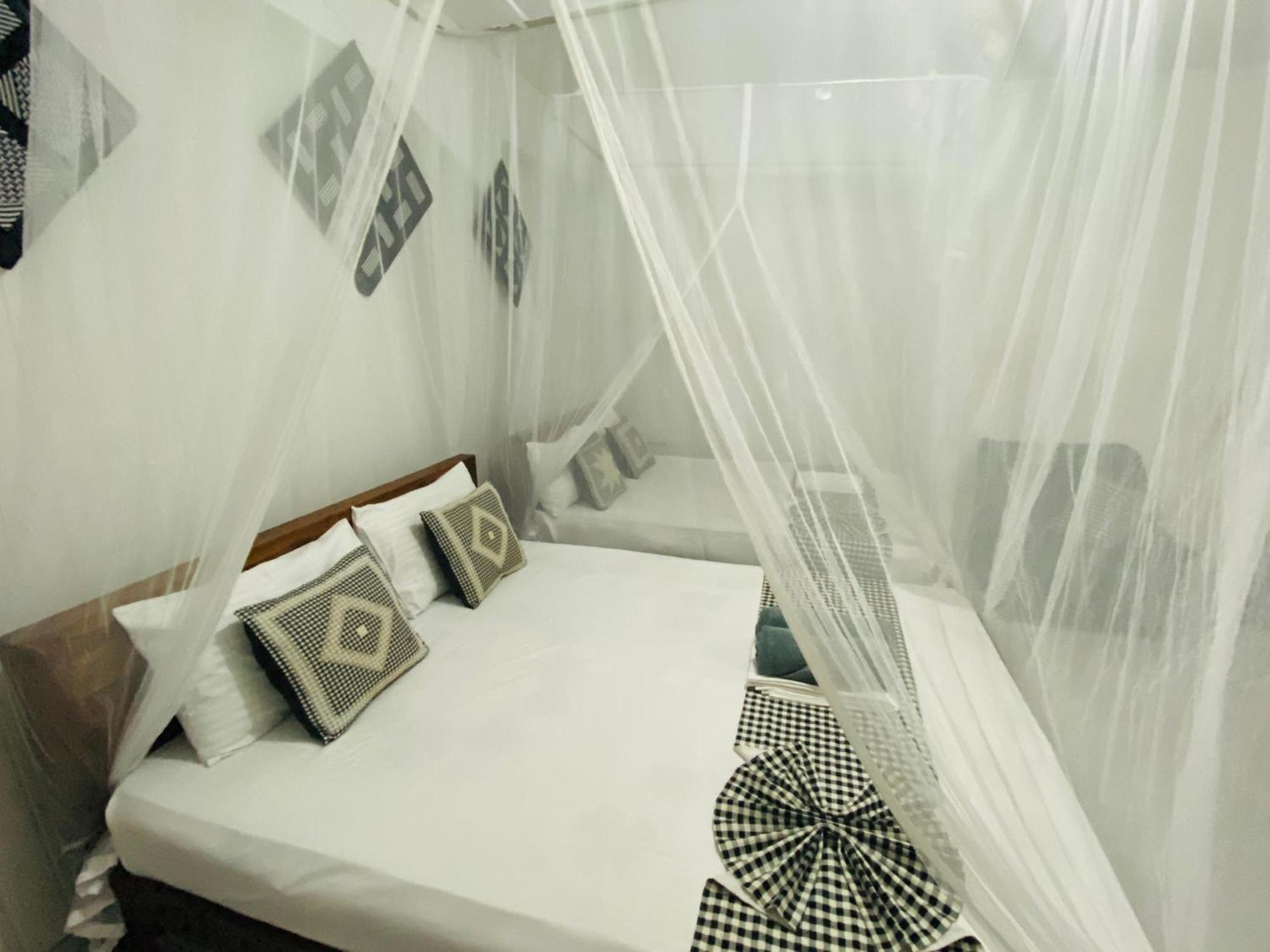 Homestay Zuni's
