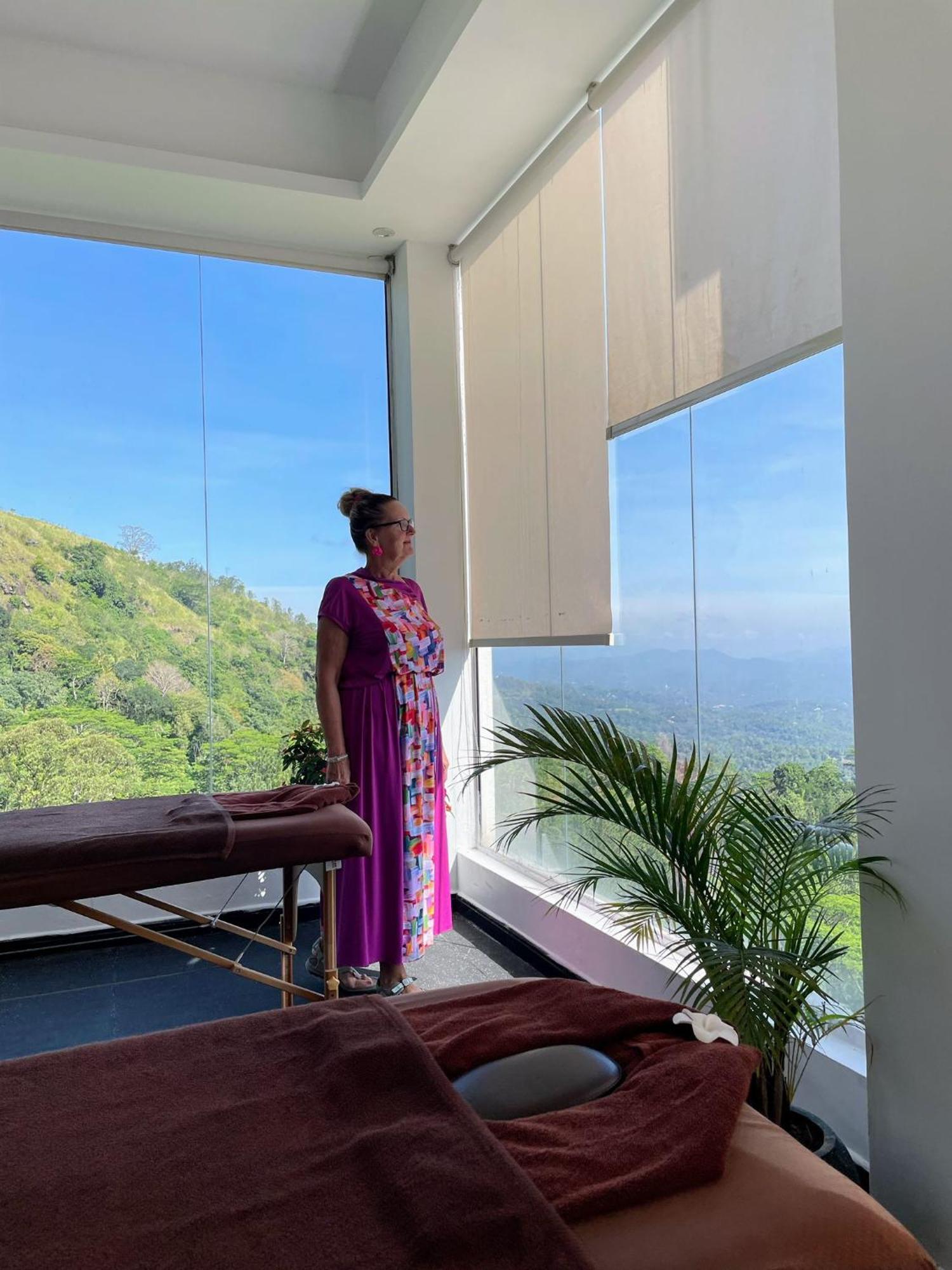 Hotel Bellwood Hills & Kandy