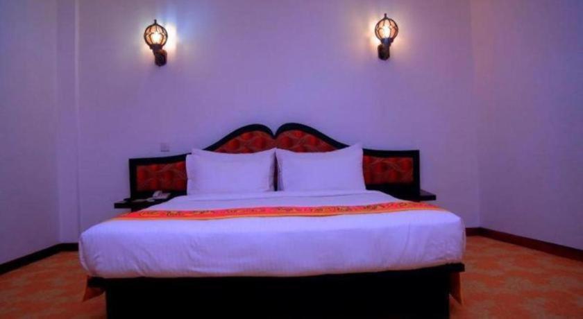 Hotel Royal Kandyan