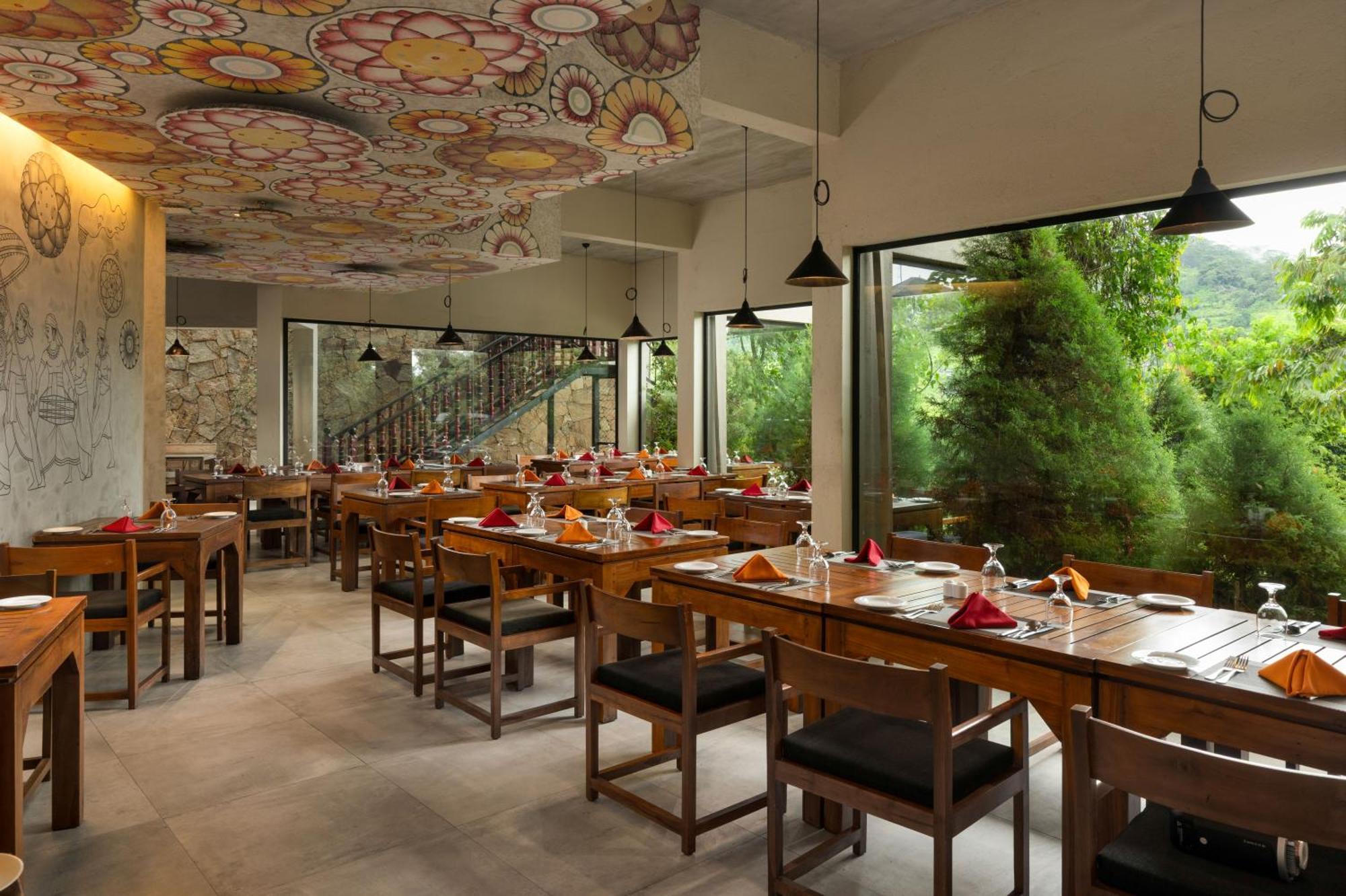 Hotel Skyloft By Aaradhya 4*