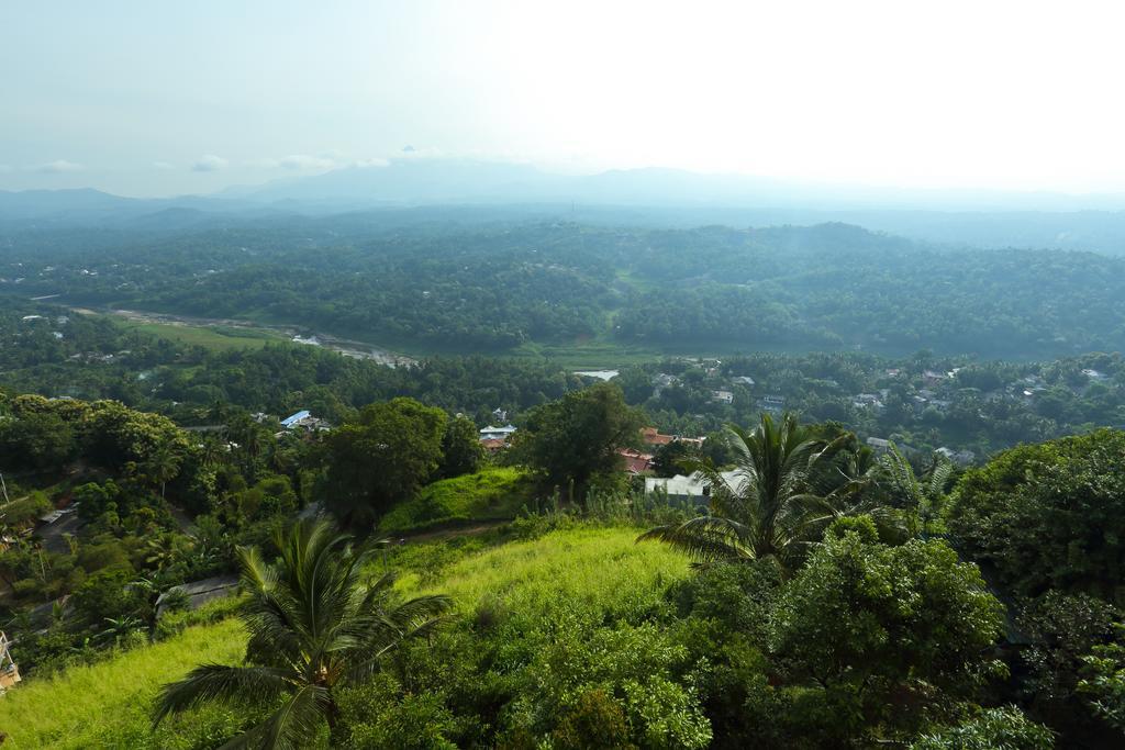 Redhill Kandy Homestay Tennekumbura