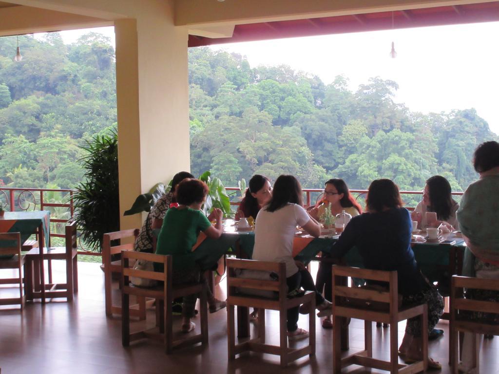 Nature Walk Resort Kandy