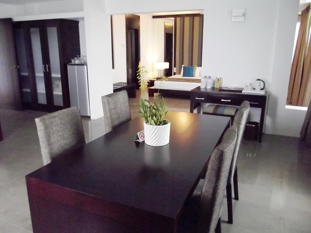The Tourmaline Hotel Kandy