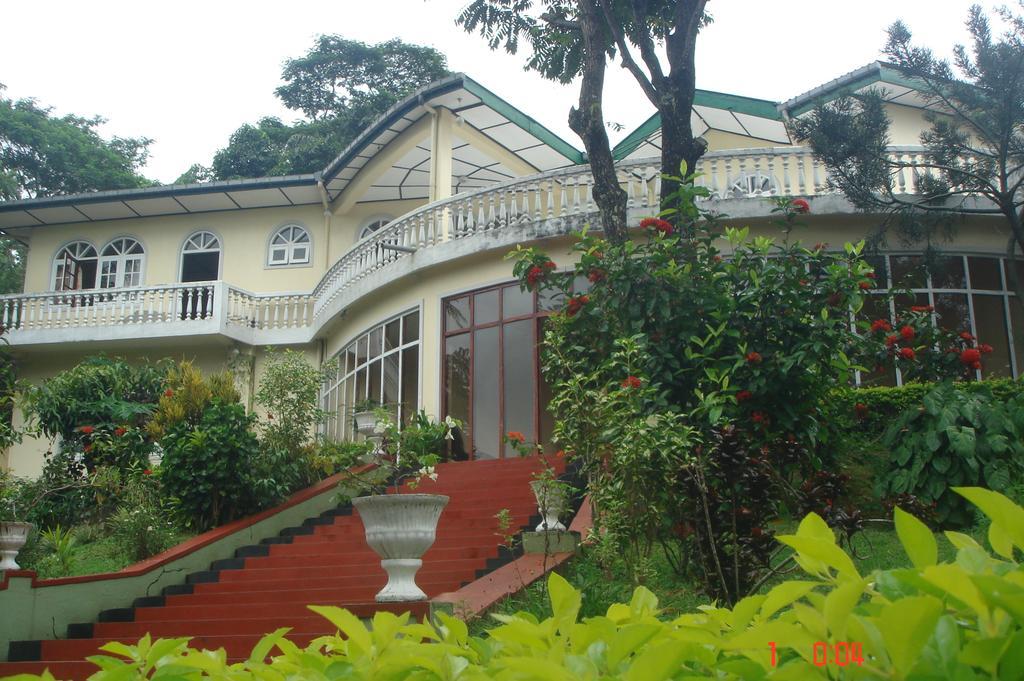 Royal Mount Hotel *
