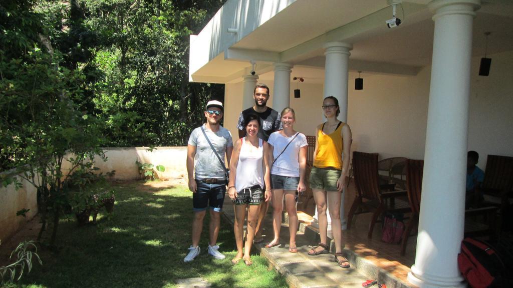 Kandy Holiday Residence 3*