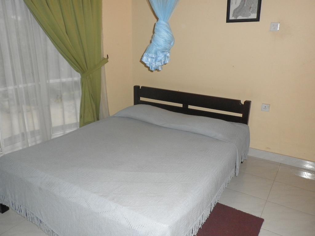 Mccarthy Guest house 3*