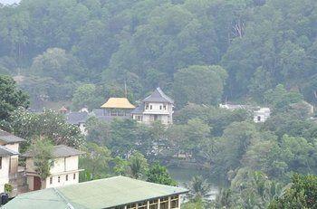Hotel Amanda Hills Kandy