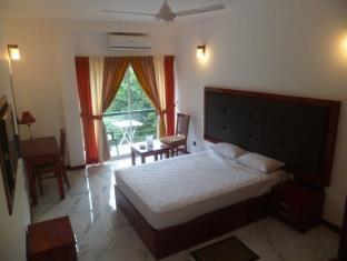 Kandyan Hotel