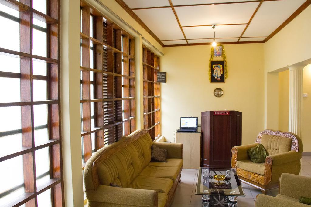 Cj Homestay *