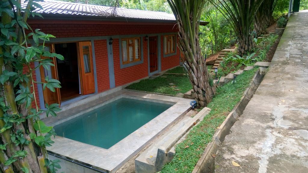 Tea Leaf Retreat *