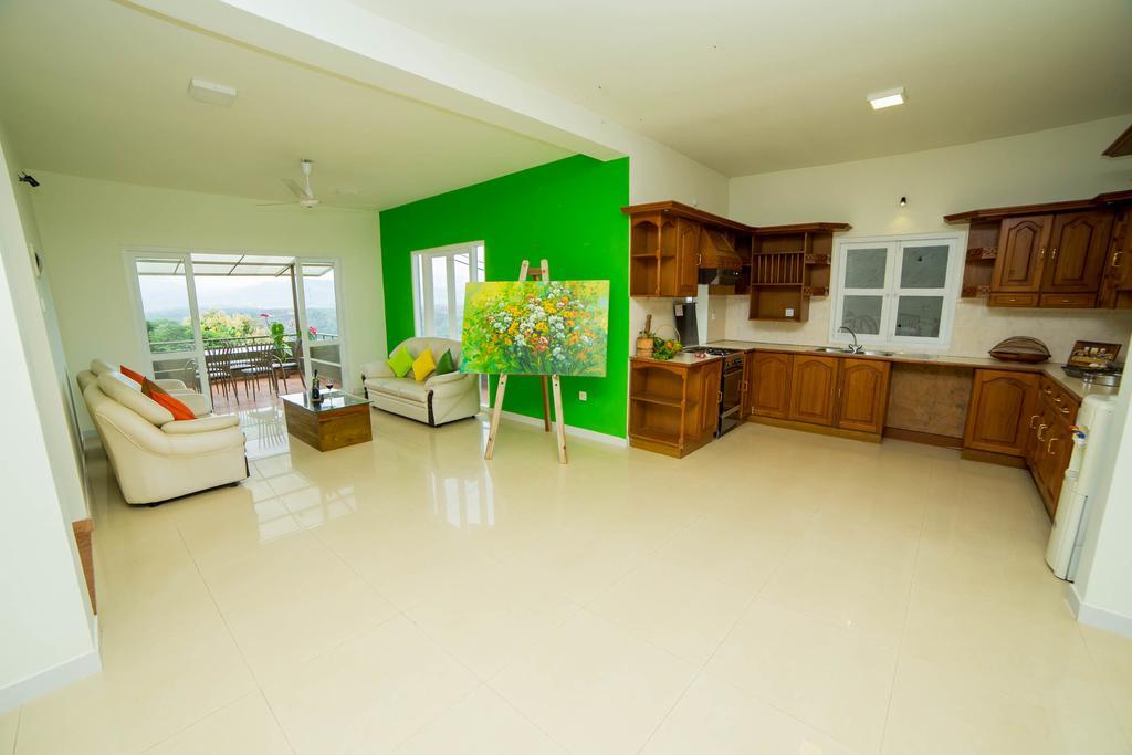 Villa Range