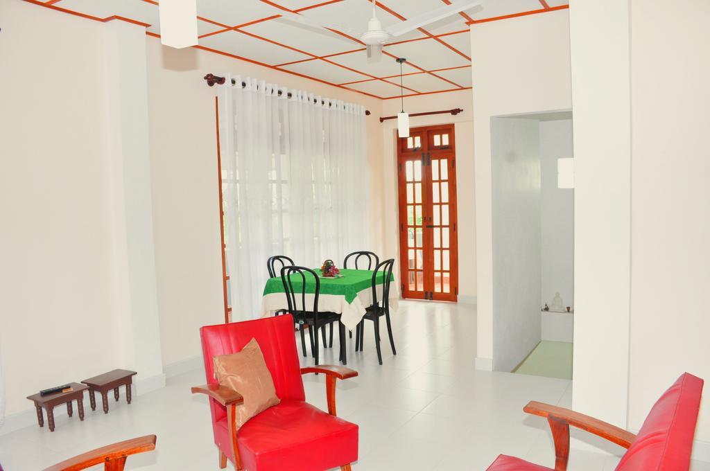 Ajanthas' Homestay Kandy