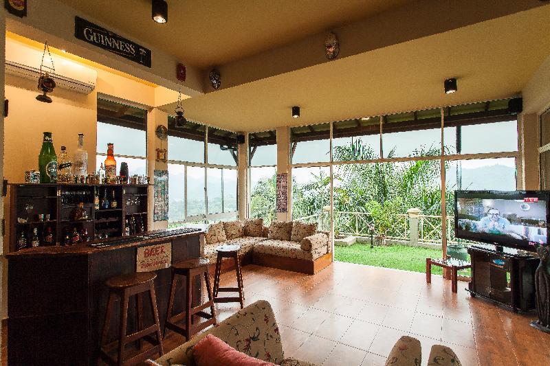 Albatross Boutique Hotel 3*