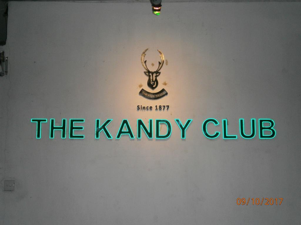 The Club *