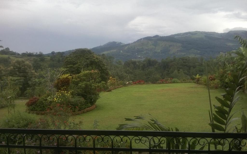 Elegant Kandy