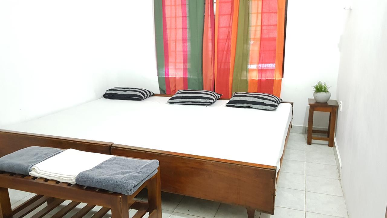 Hostel In 611 *