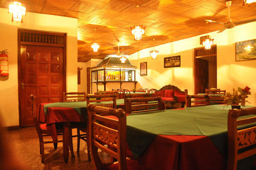 Oyo 436 Sandakelum Tourist