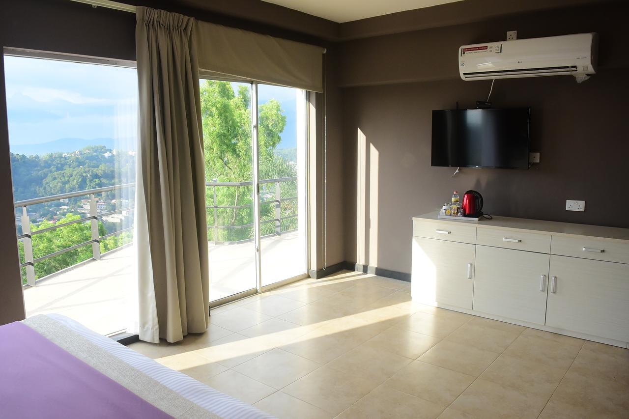 W Hotel 3*